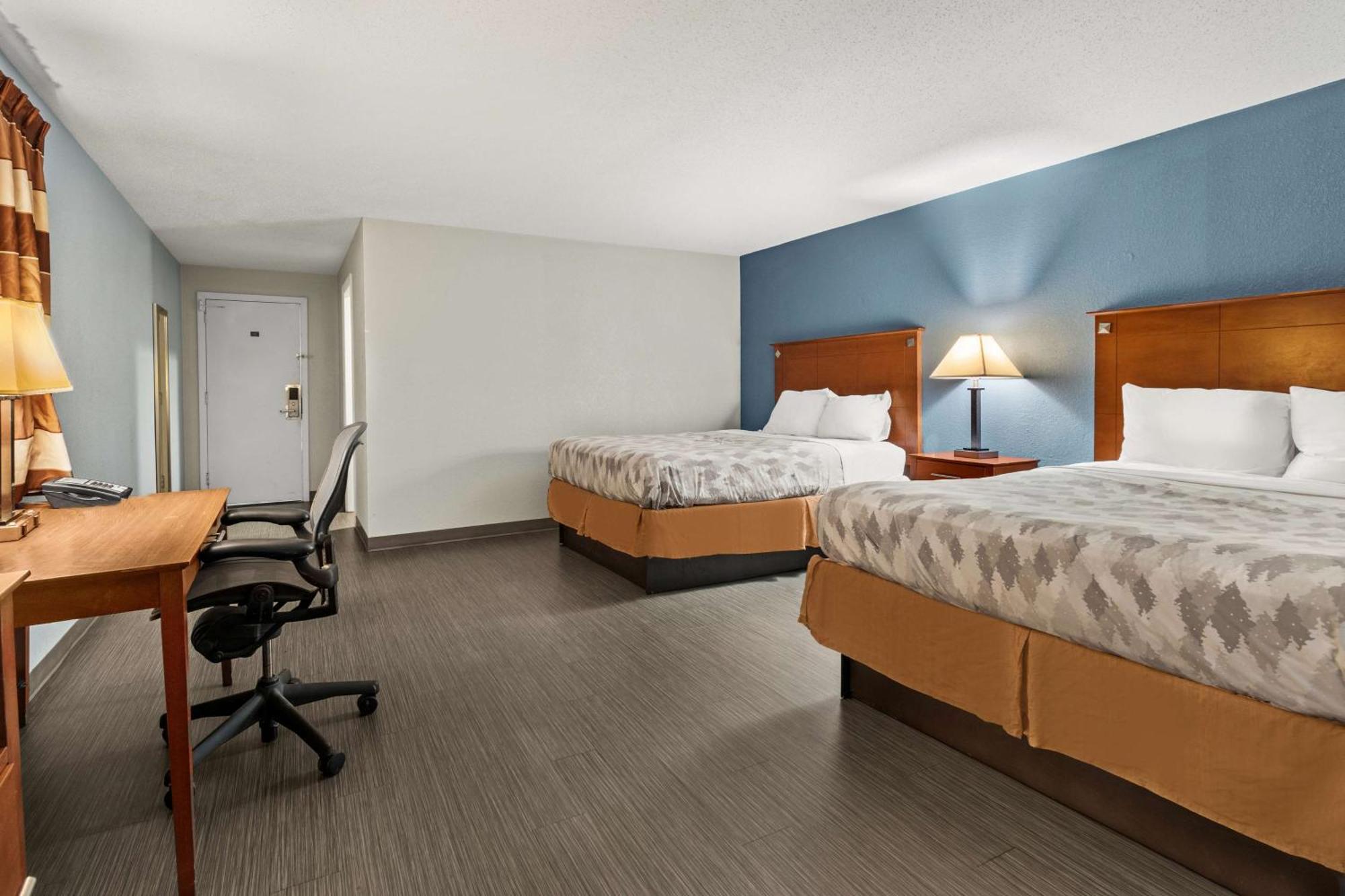 Americas Best Value Inn คาร์ไลล์ ภายนอก รูปภาพ