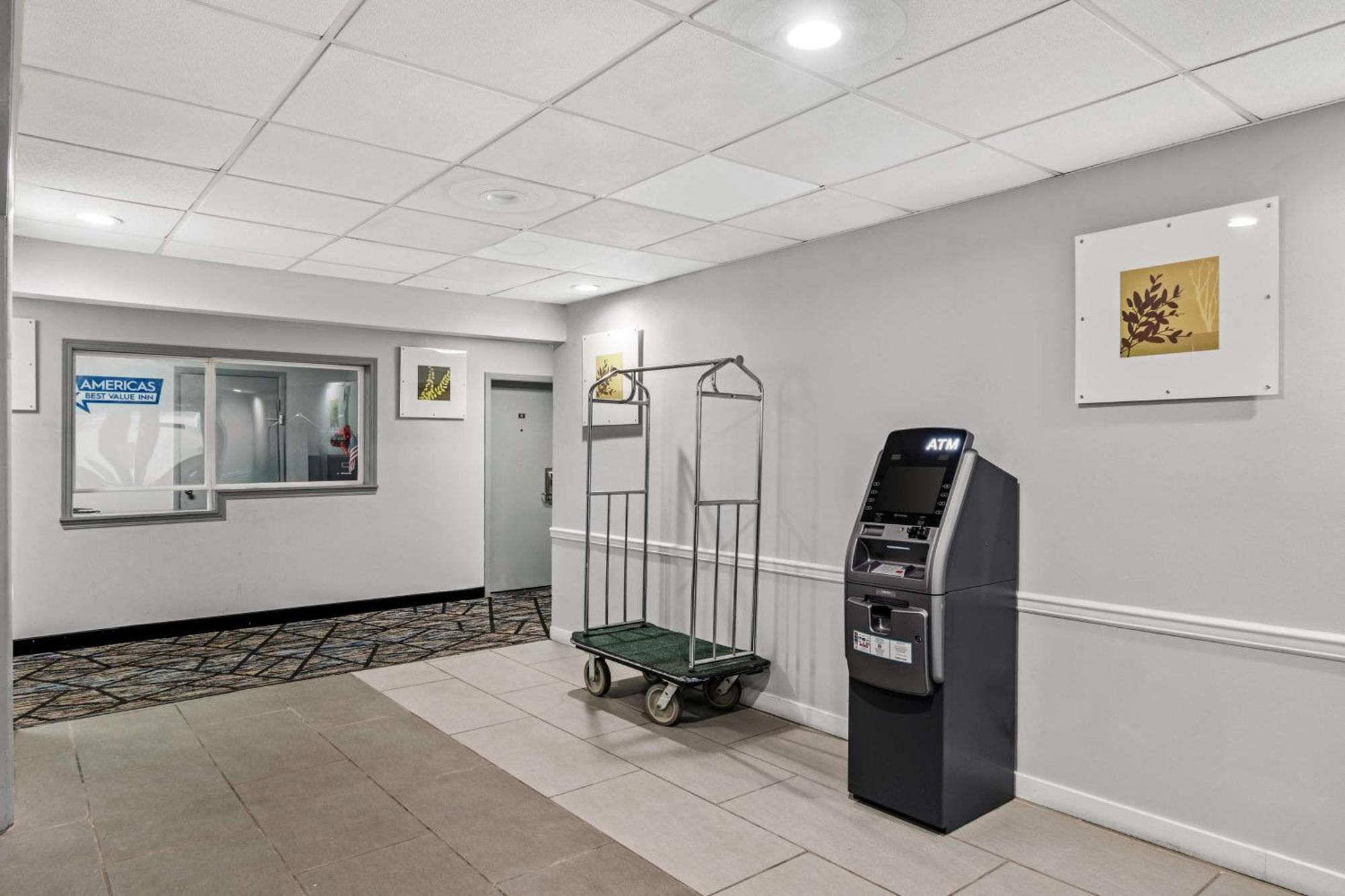Americas Best Value Inn คาร์ไลล์ ภายนอก รูปภาพ